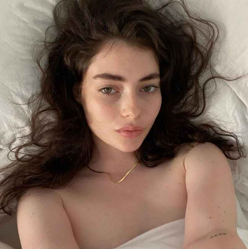 Ava - open minded