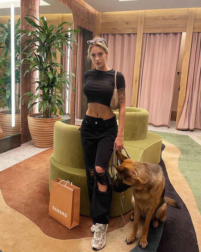 Flavie - brunette