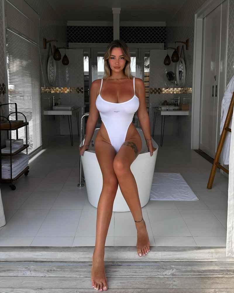 Francine - curvy