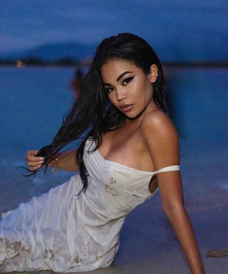 Philippine - brunette