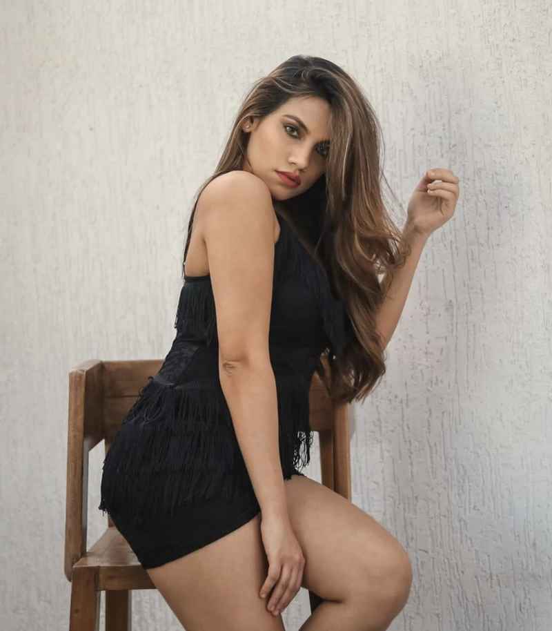 Claudette - curvy