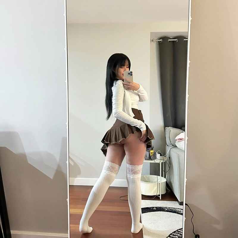 Veronique - outcall available