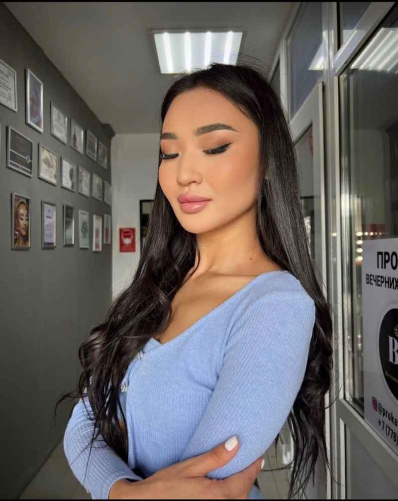 Kateri - blonde