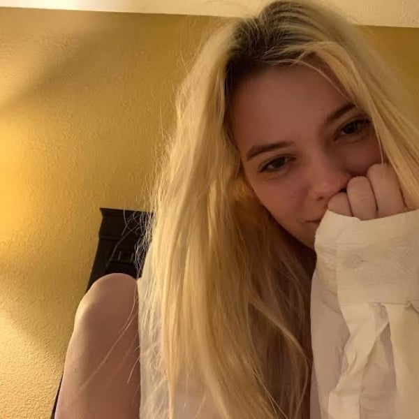 Danielle - open minded