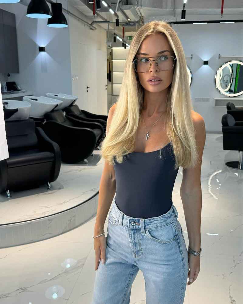 April - blonde