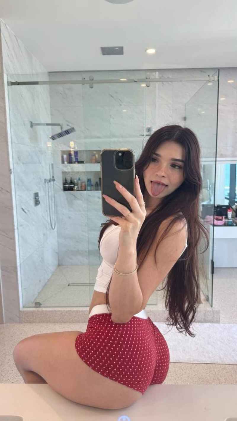 Alix - discreet meetings