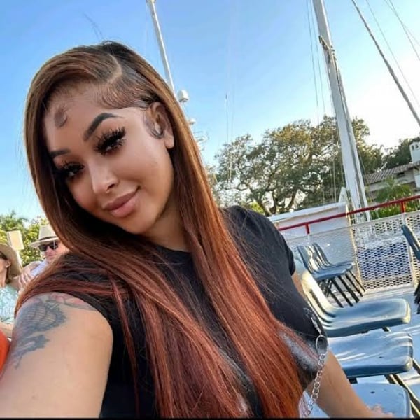 Victoire - outcall available