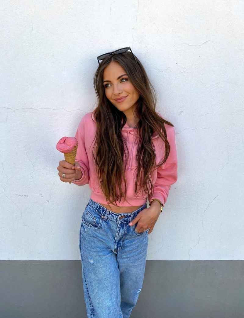 Mila - touring