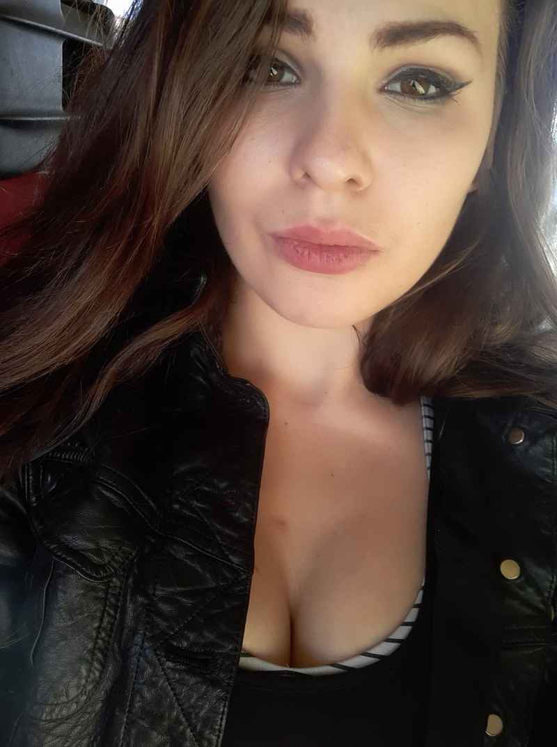 Antoinette - brunette