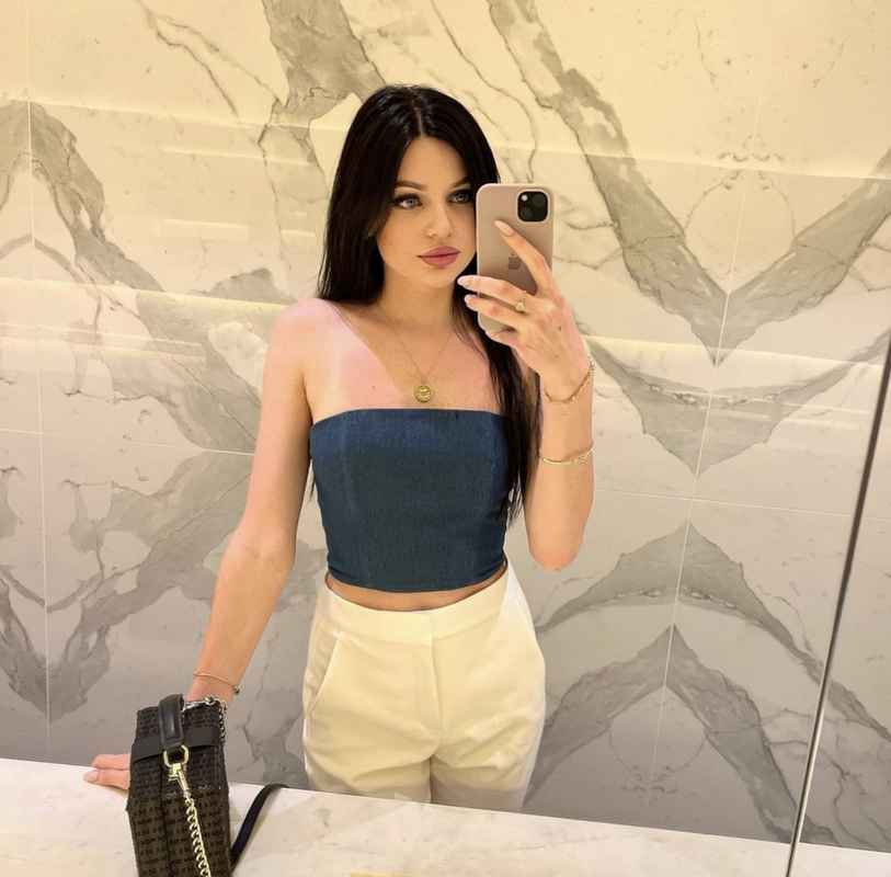 Emma - touring