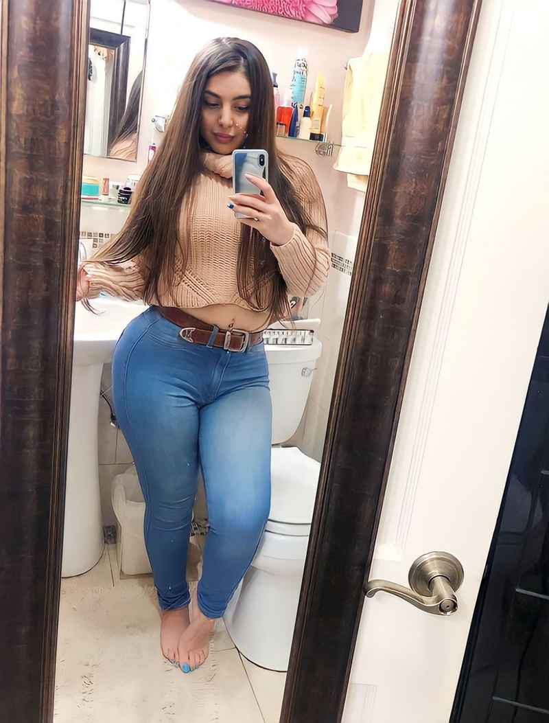 Maeve - curvy