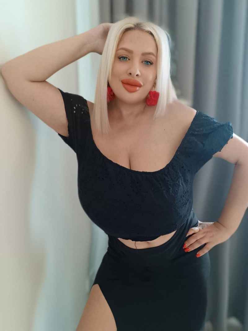 Siobhan - outcall available