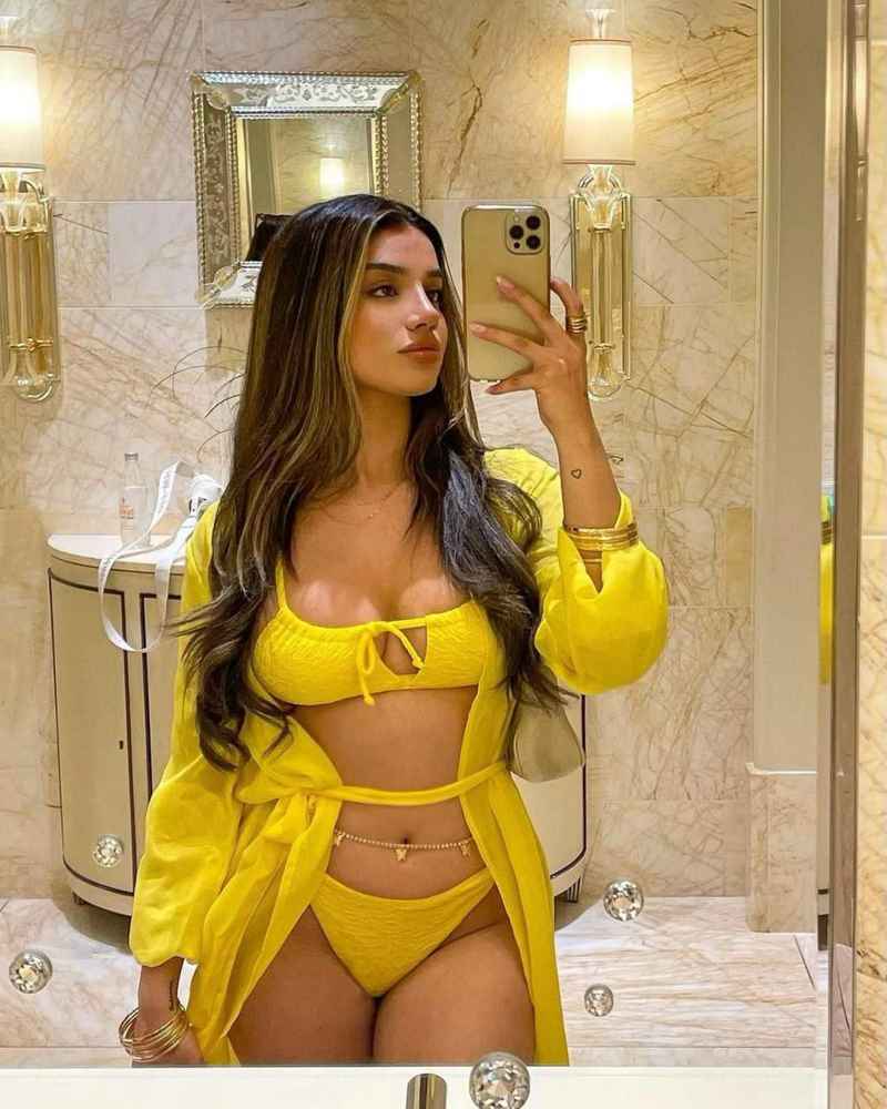 Olivia - new in town