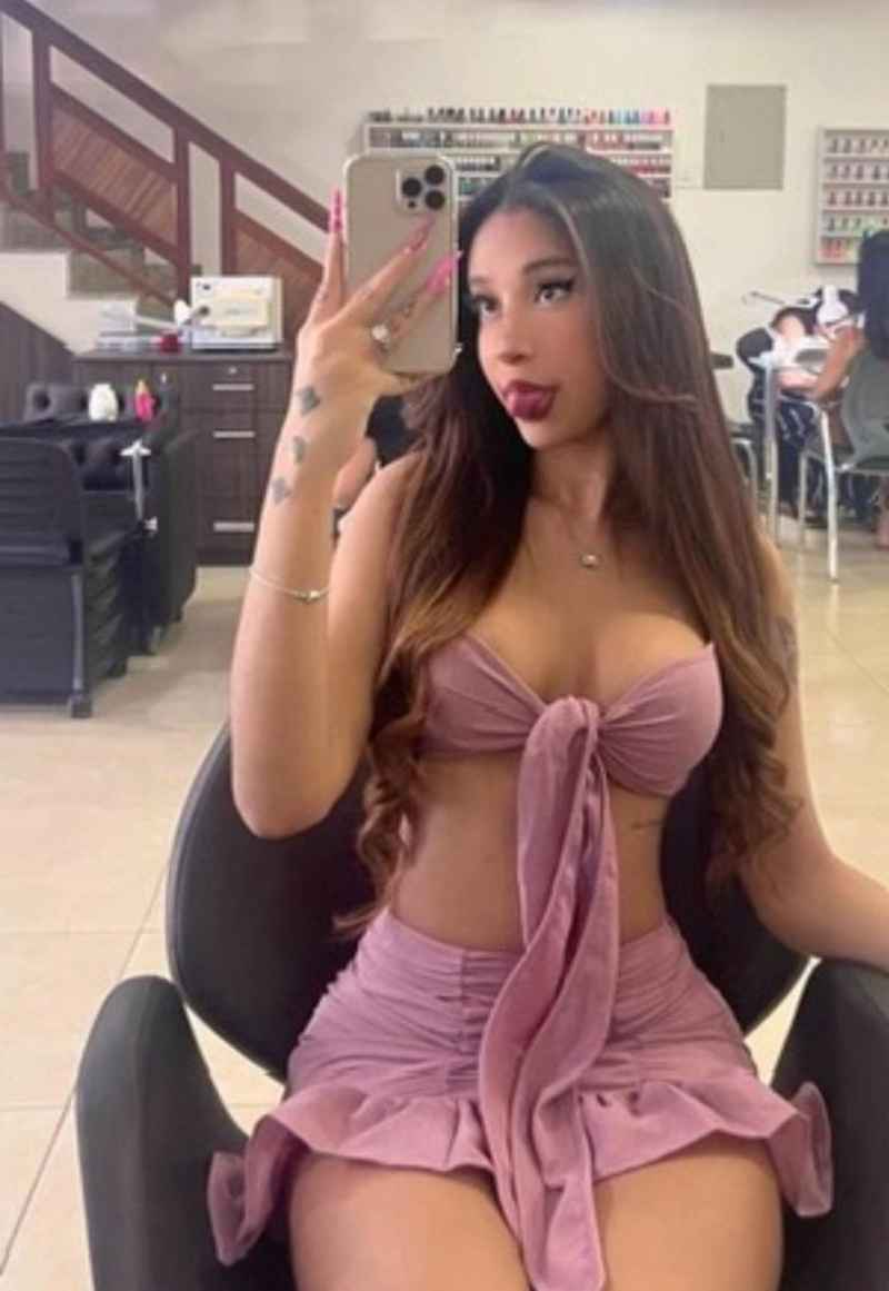 Anaelle - new in town