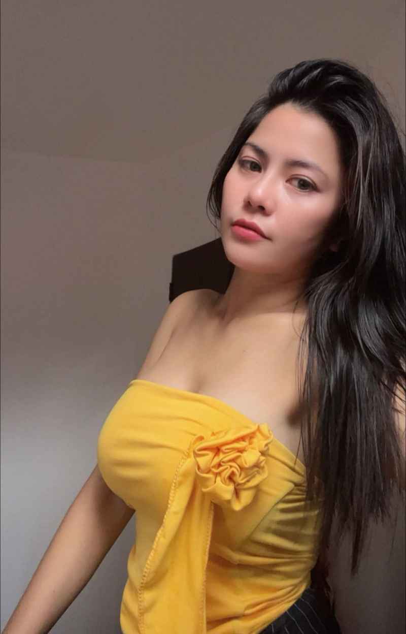 Margaux - local girl