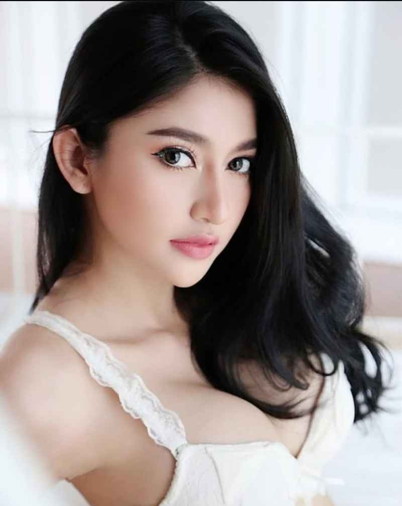 Therese - open minded
