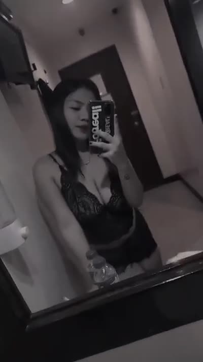 Tina - petite