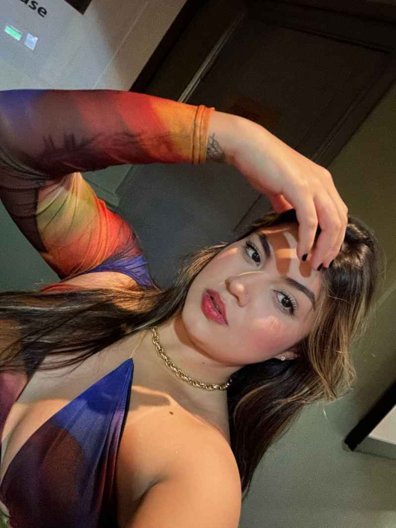 Charlotte - outcall available