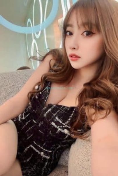 Nina - outcall available