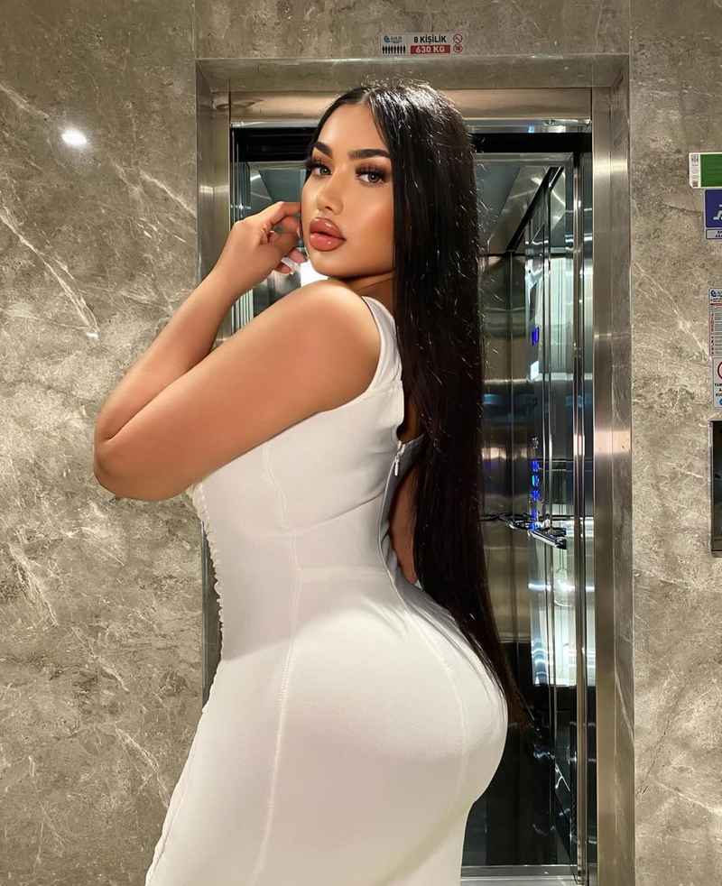 Marie - mature companion