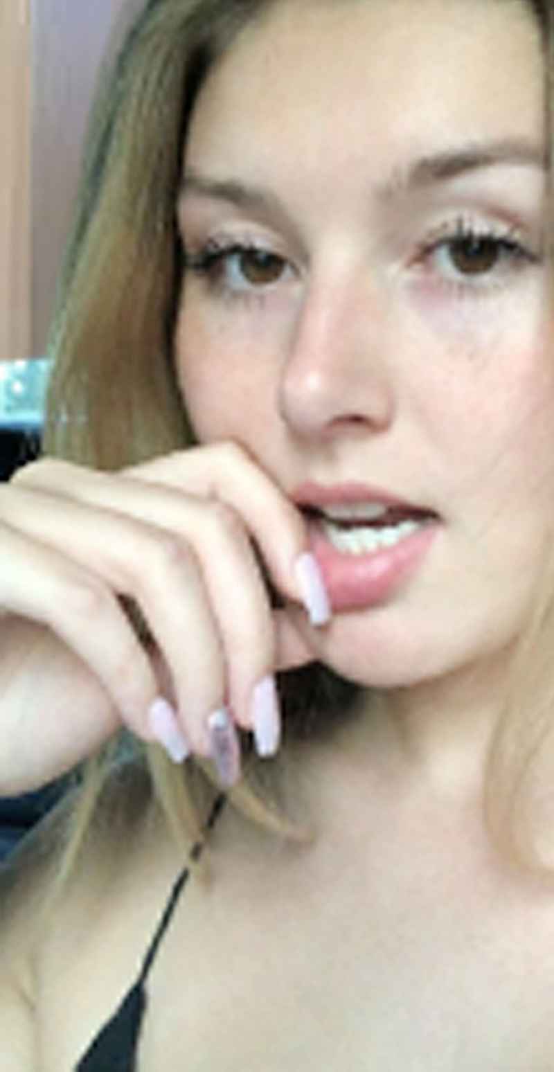Sophie - open minded