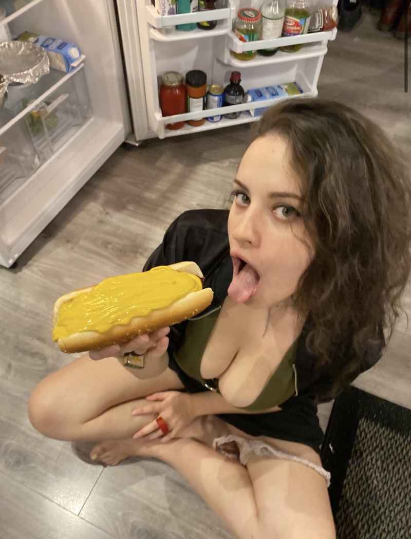 Shannon - party girl