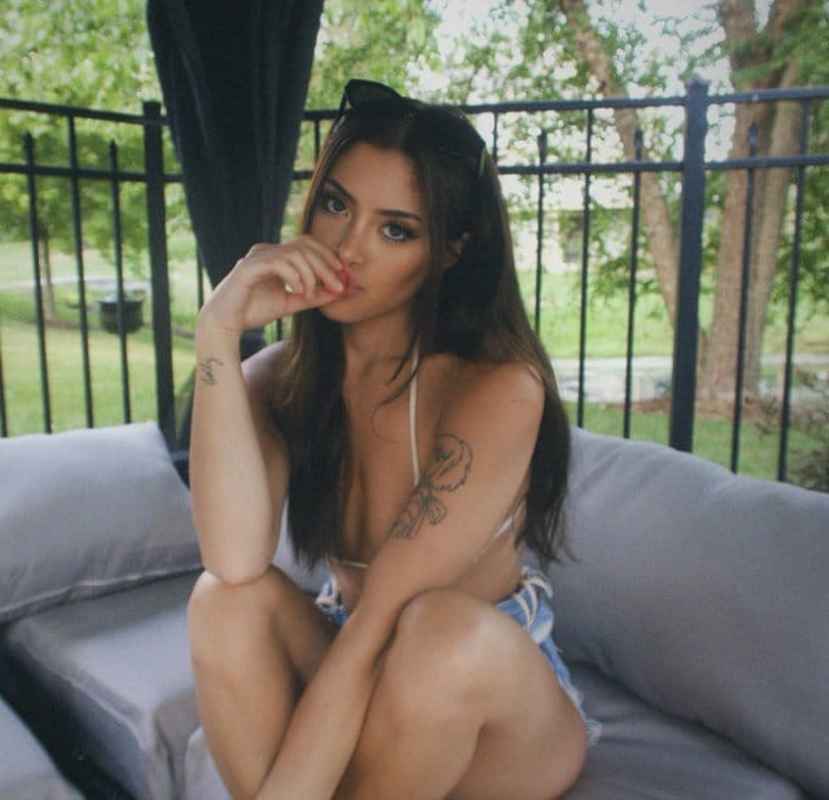 Laure - brunette