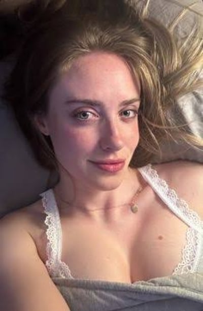 Pauline - mature companion