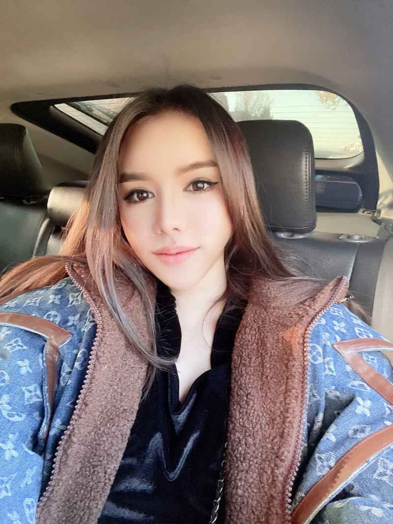 Ella - local girl
