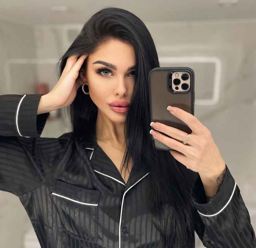 Rebecca - outcall available