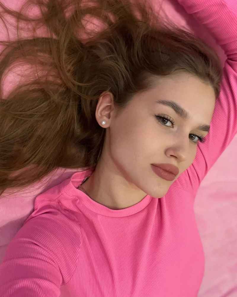 Apolline - curvy