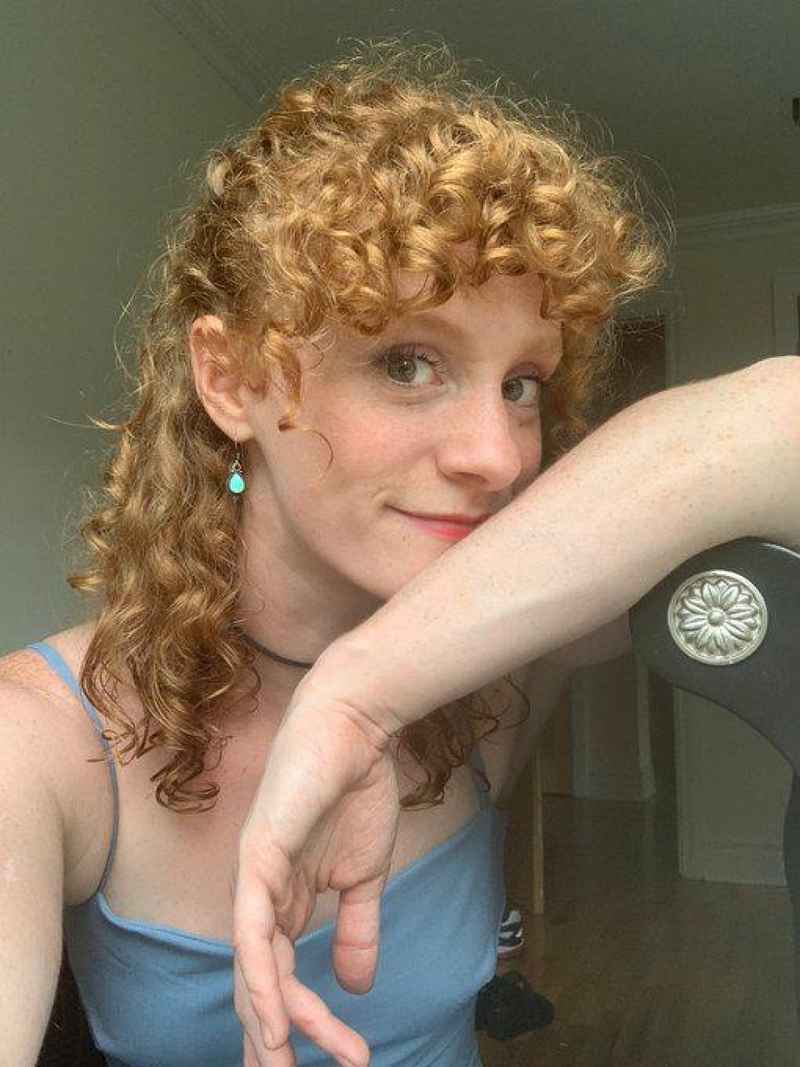 Chloe - new in town