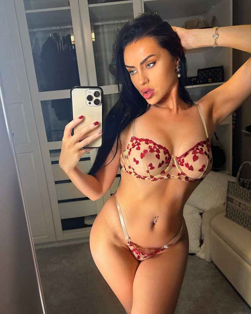 Stephanie - brunette