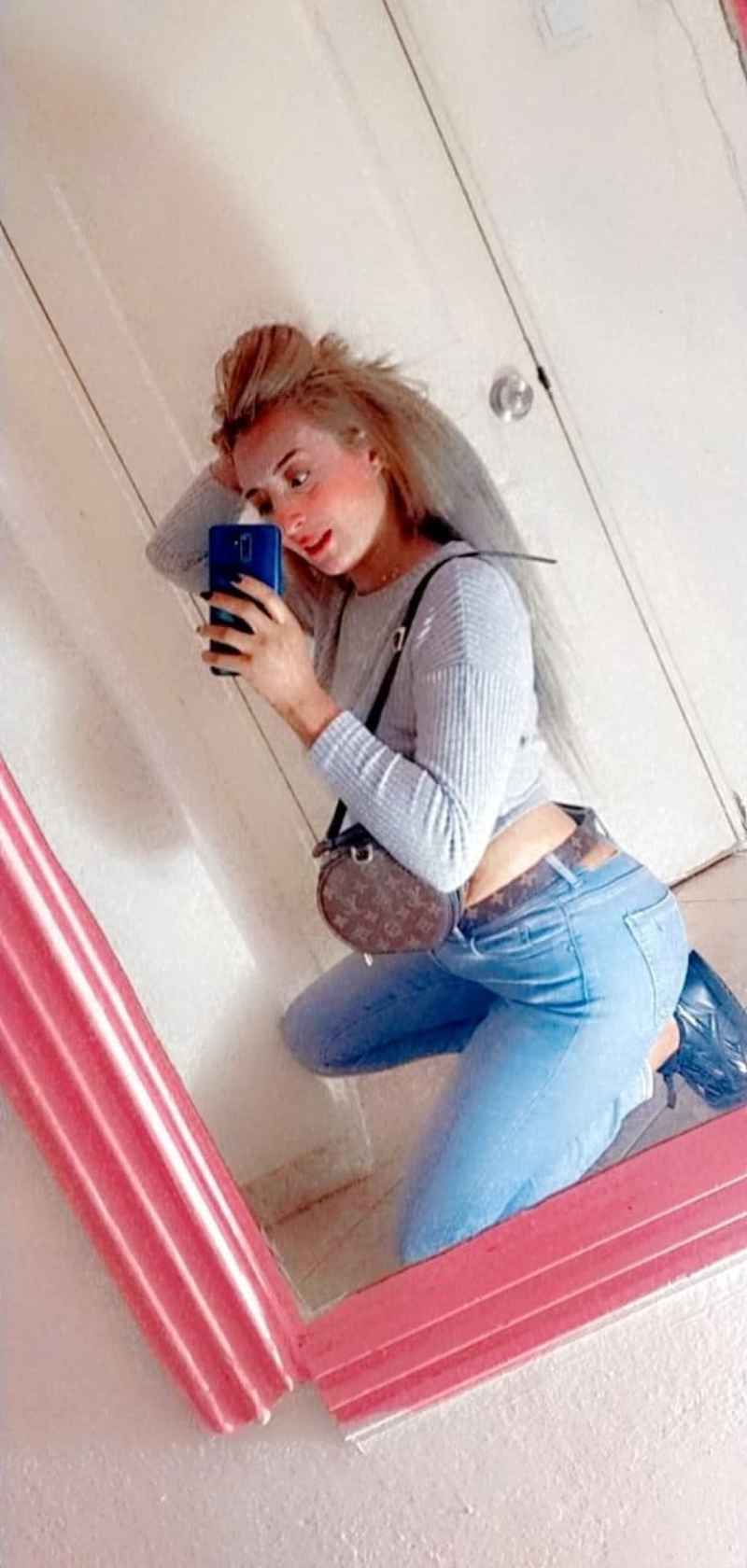 Salome - curvy