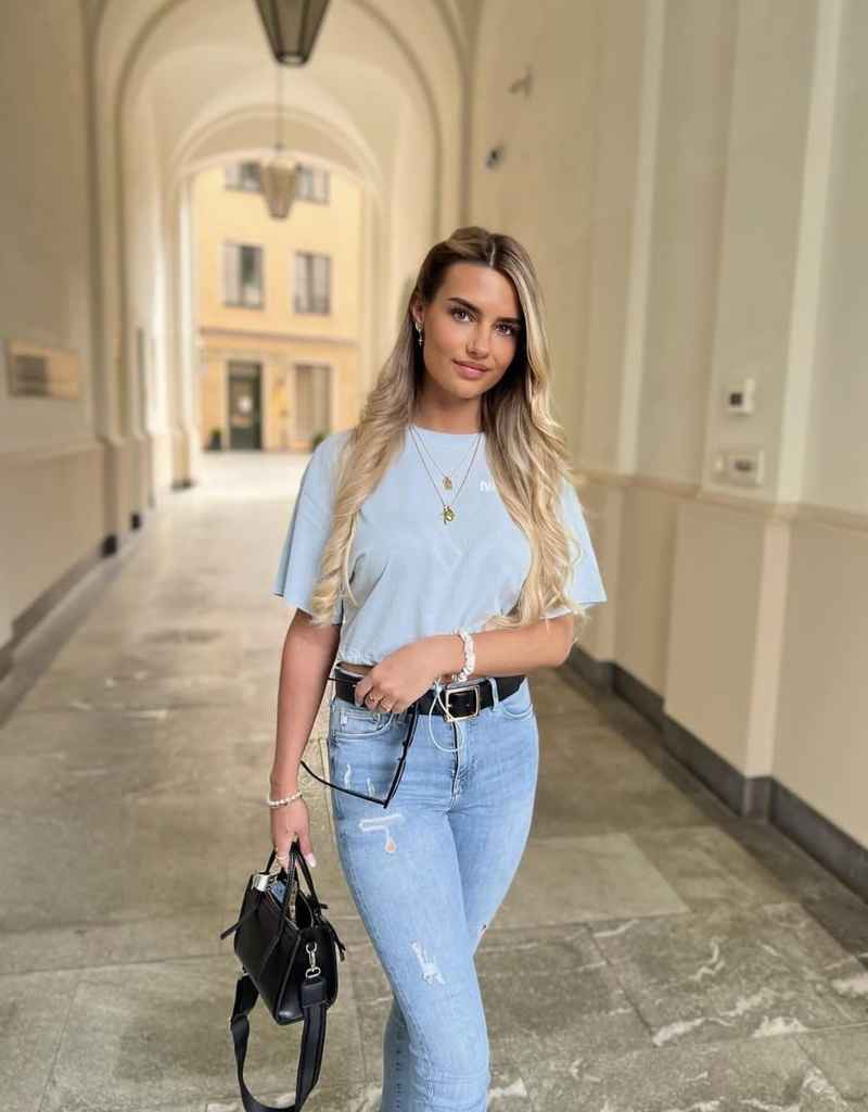 Ariah - outcall available