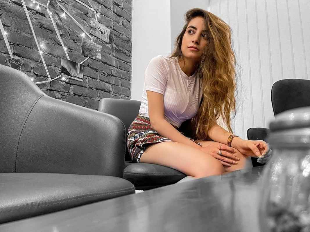 Lauren - local girl