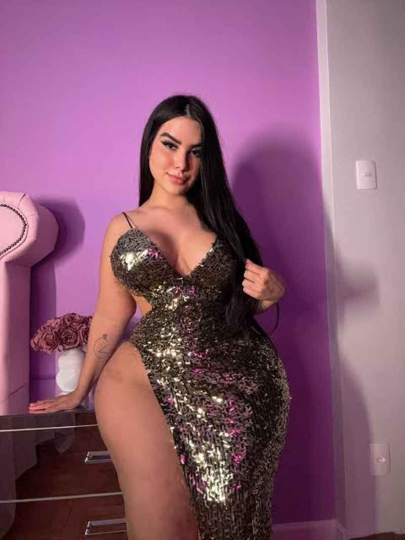April - petite