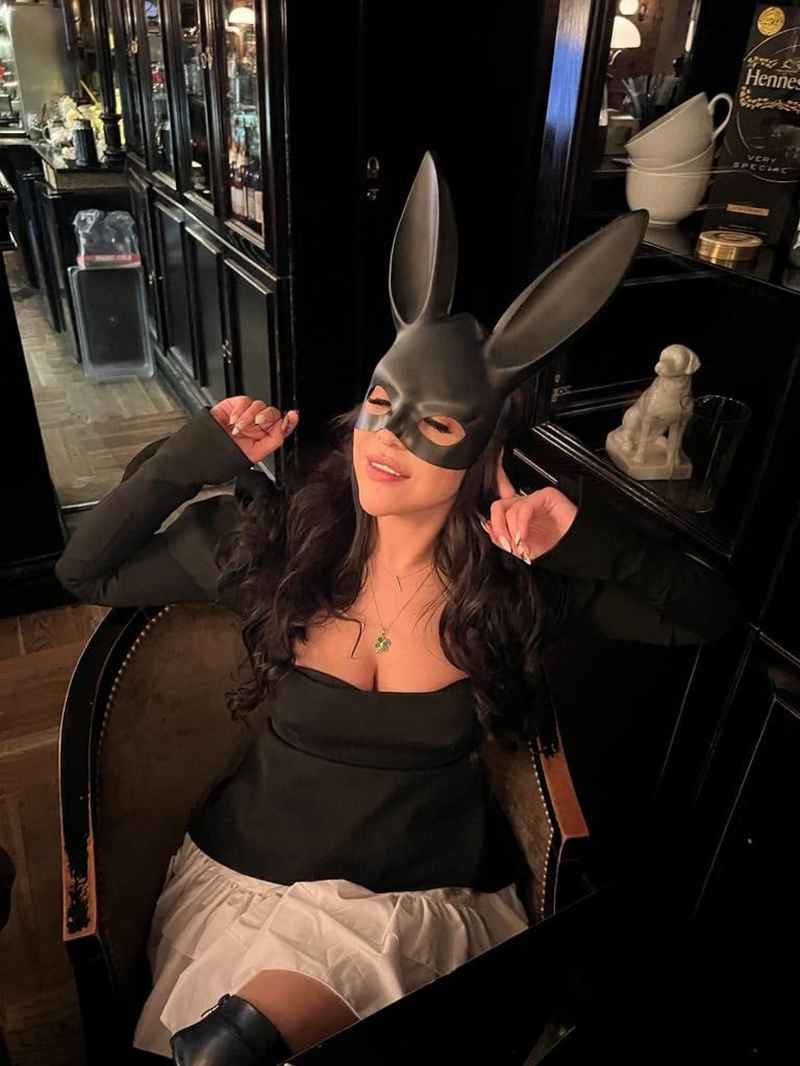 Andrea - curvy