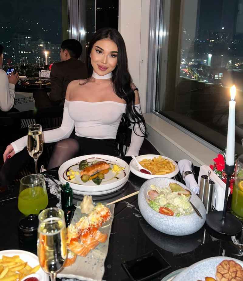 Andrea - discreet meetings