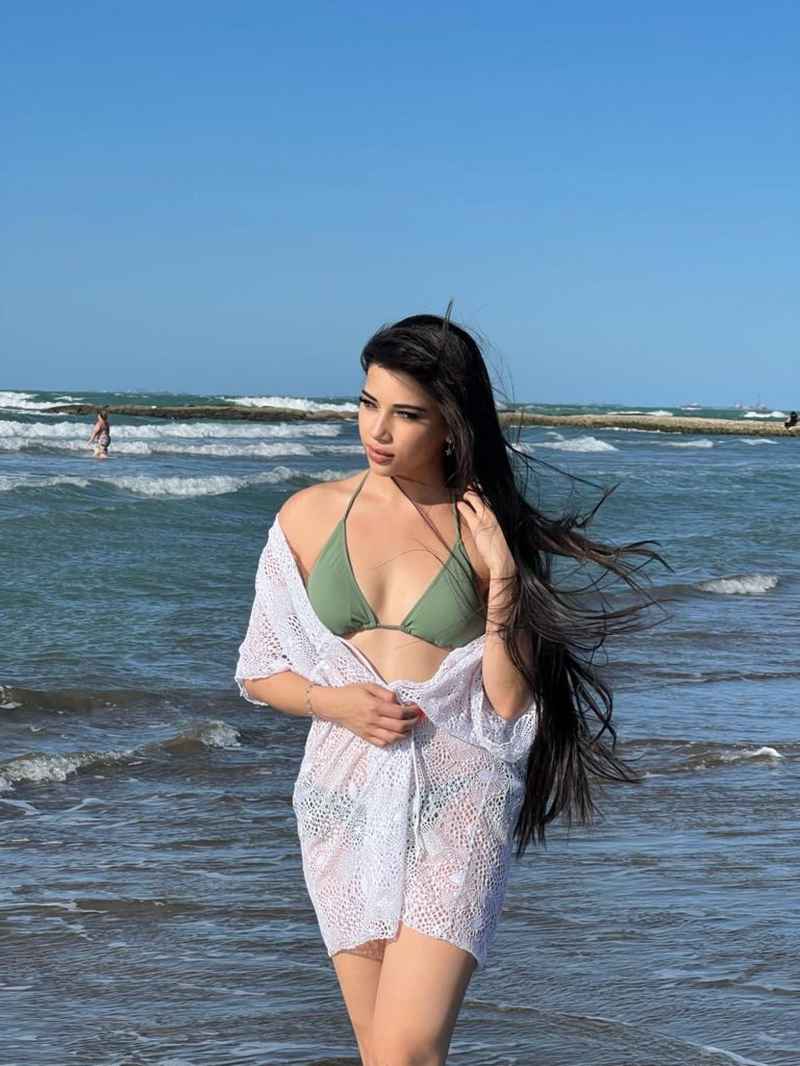 Emily - open minded