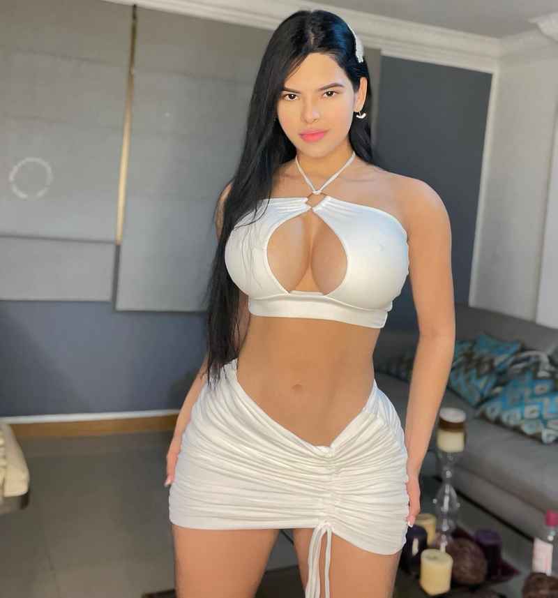 Briana - petite