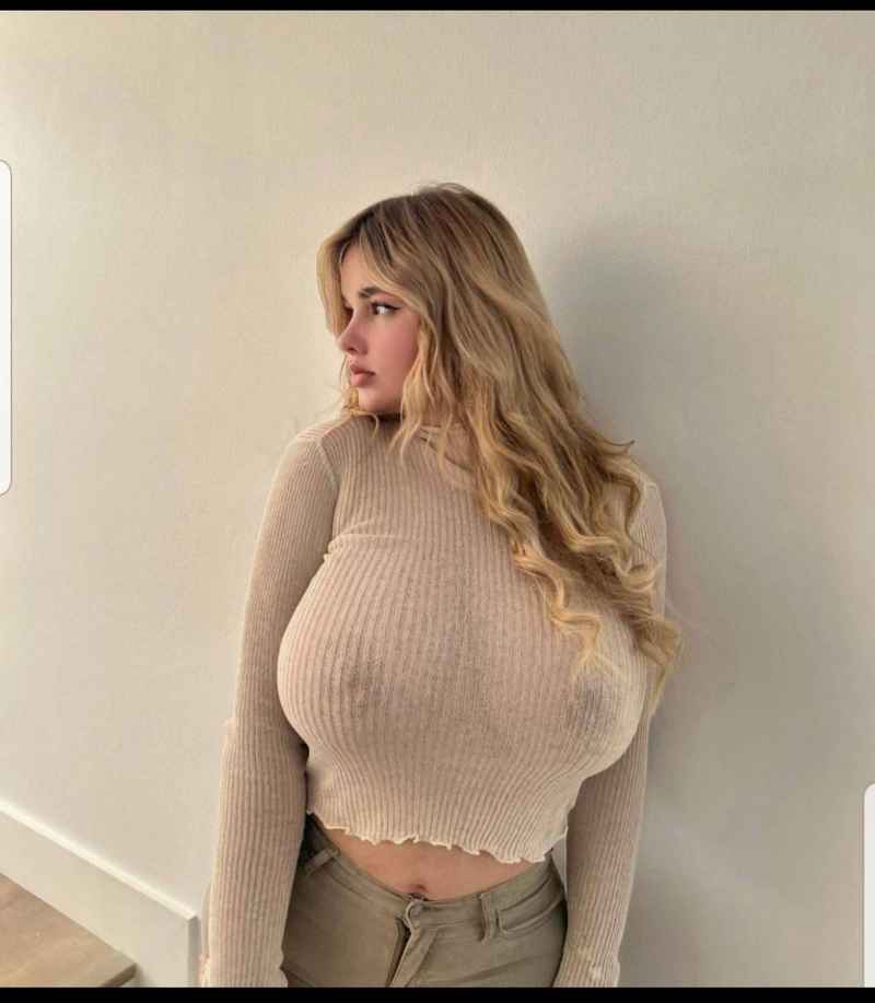 Pamela - mature companion
