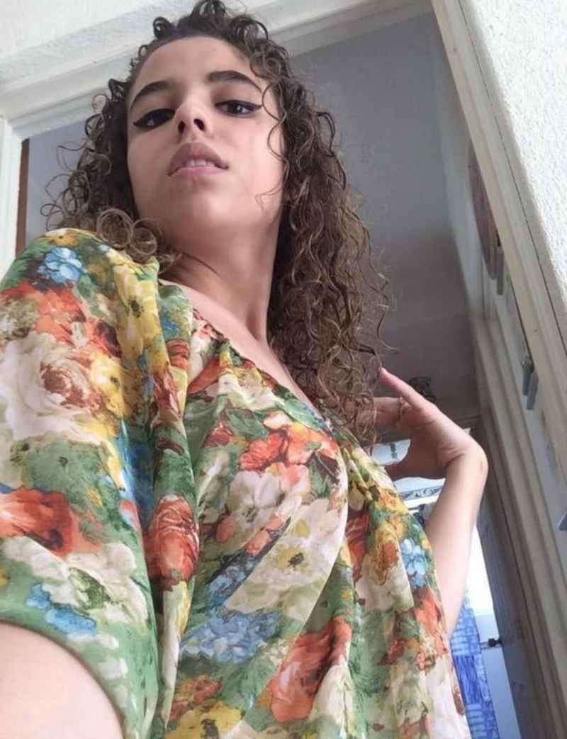 Nicole - petite