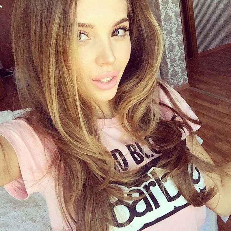 Nicole - touring