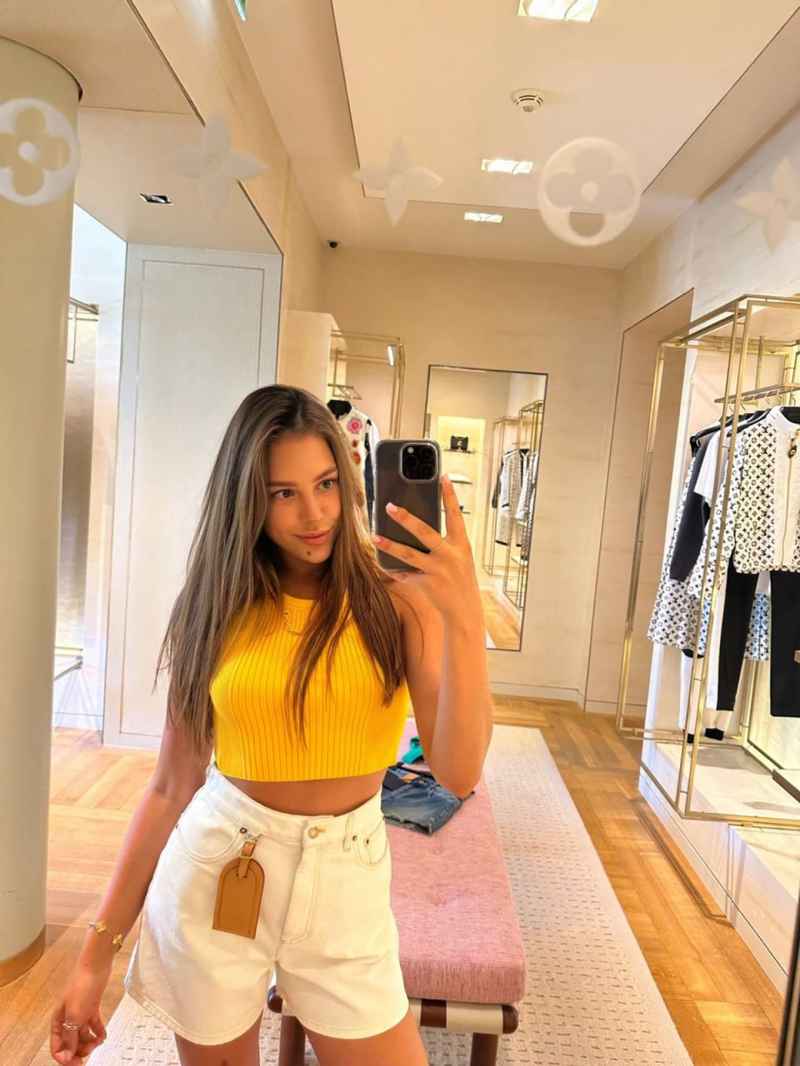 Maureen - curvy