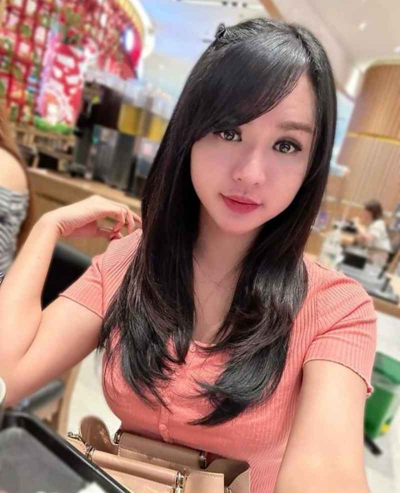 Brenda - mature companion
