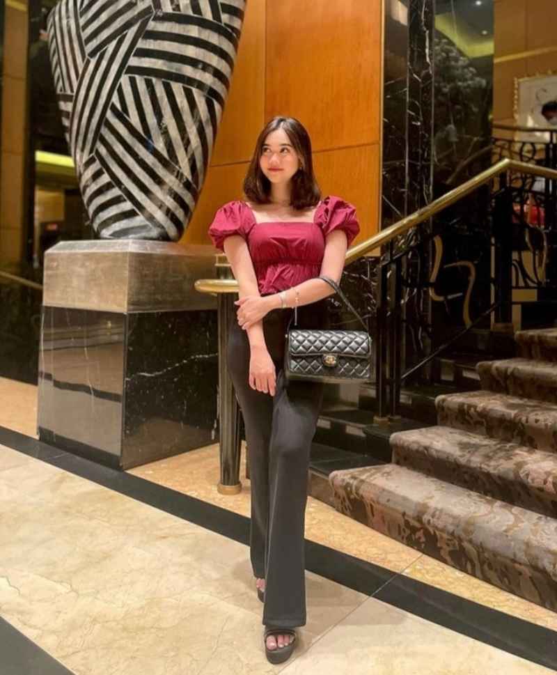 Maisie - touring