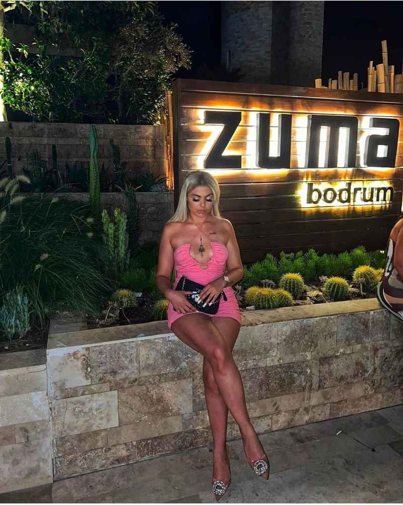Veronique - visiting