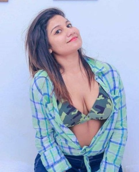 Olive - outcall available