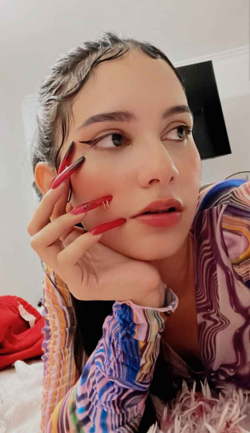 Nancy - curvy